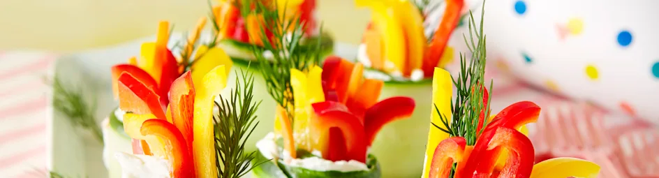 Komkommerrolletjes vol knapperige groenten