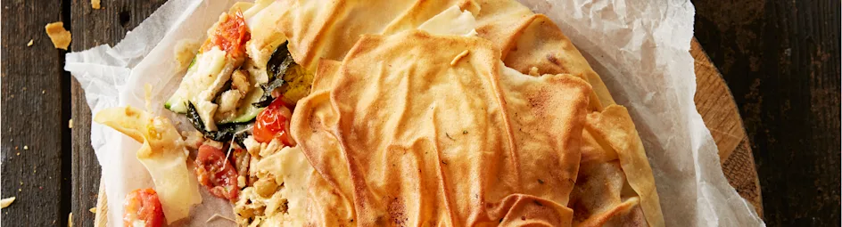 Filotaart met courgette, tomaatjes en camembert