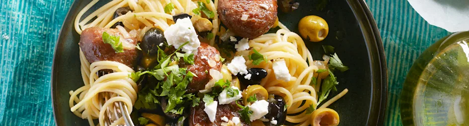 Spaghetti met gehaktballetjes en feta