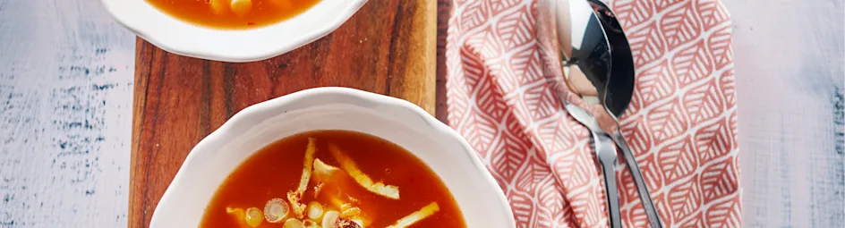 Zoetzure tomatensoep met kip