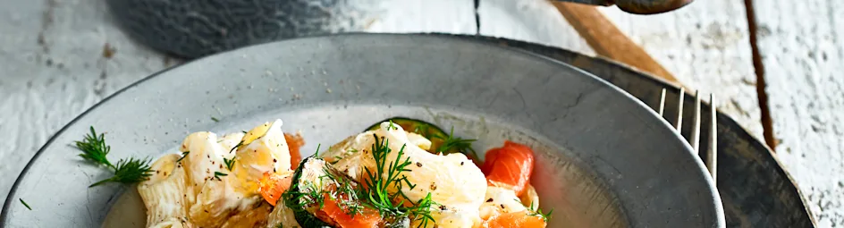 Macaroni met gerookte zalm en roomkaas