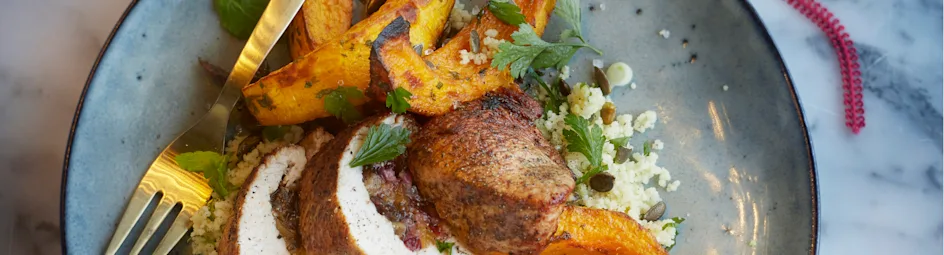 Gevulde kalkoenfilet met geroosterde pompoen en kruidencouscous