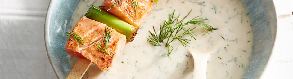 Gemarineerde zalmspiesjes met venkelsoep