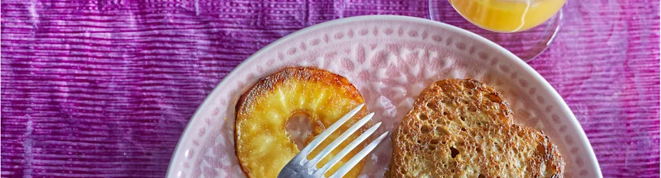Wentelteefjes met gekaramelliseerde appel