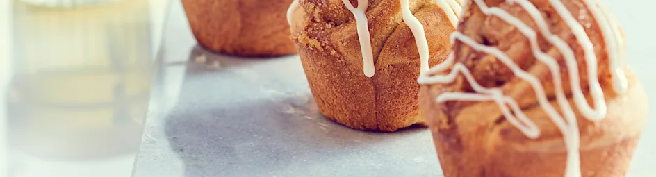 Geglazuurde earl grey-broodjes