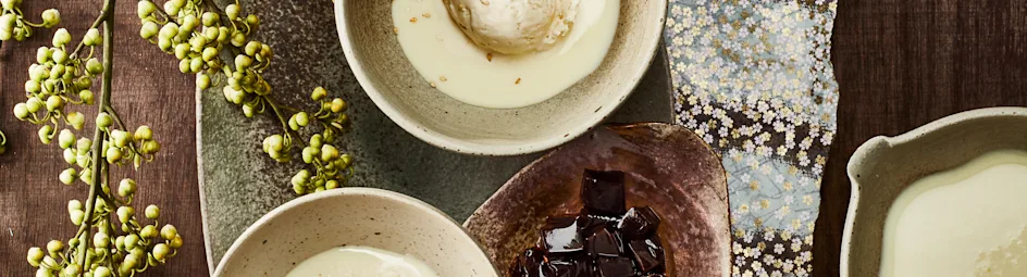 Sesamijs met koffiegelei