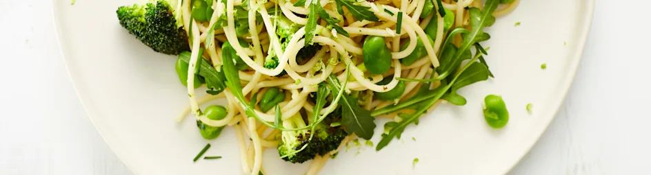 Spaghetti met voorjaarsgroenten