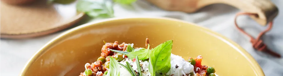 Lasagne met gehakt en kaas-yoghurtsaus