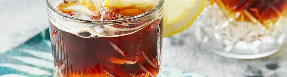 Espresso-tonic ‘on the rocks'