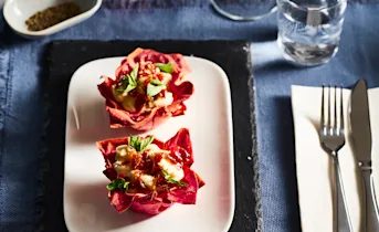Filobakjes met kippenragout en parmaham