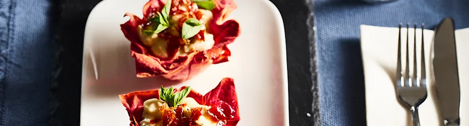 Filobakjes met kippenragout en parmaham