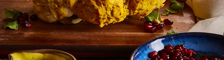 Geroosterde bloemkool met kurkuma-yoghurt