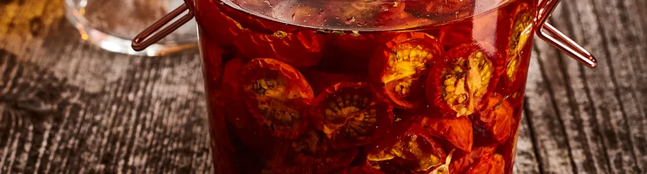 Ovengedroogde tomaatjes in olie