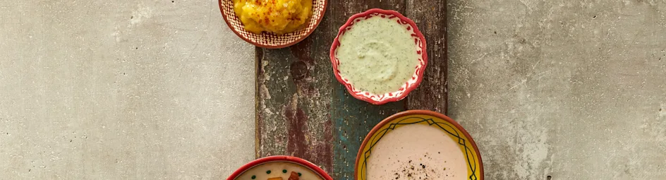 Spicy green yoghurtsaus