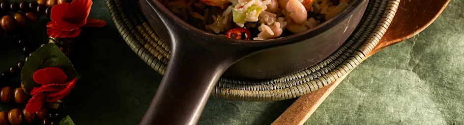 Kokosrijst met gemengde bonen en garnalen