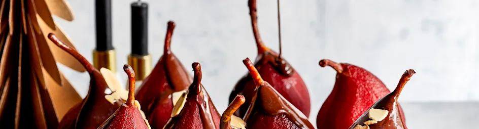 In port gestoofde peertjes met chocoladeganache