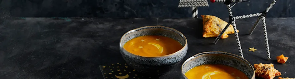 Pompoensoep met kaaskoekjes