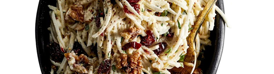 Knolselderijsalade met cranberry's en walnoten