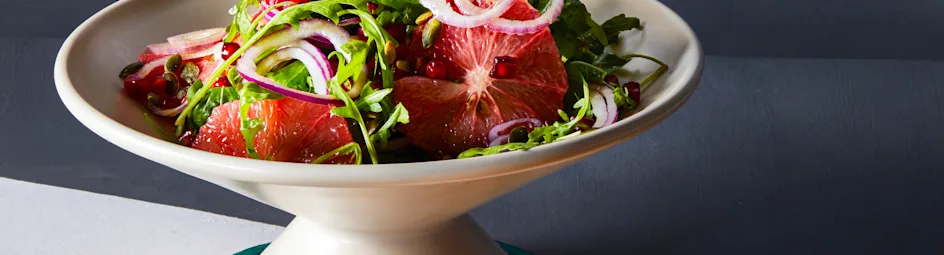 Grapefruitsalade met rode ui en granaatappel
