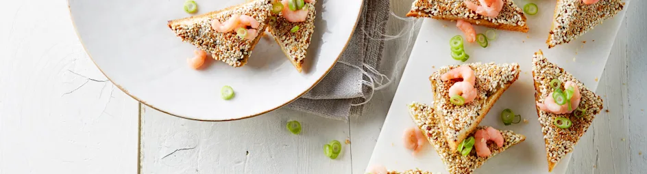 Garnalen-champignontoastjes met sesam