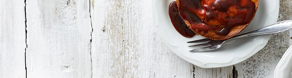 Sticky toffee pudding met dadels