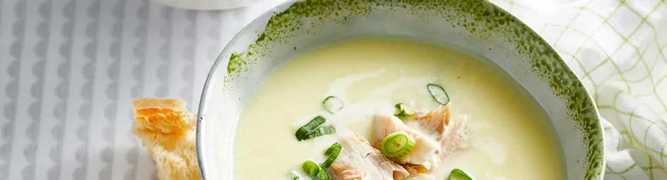 Aspergesoep met makreel