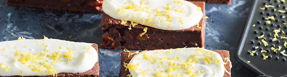Courgettebrownies met citroenfrosting