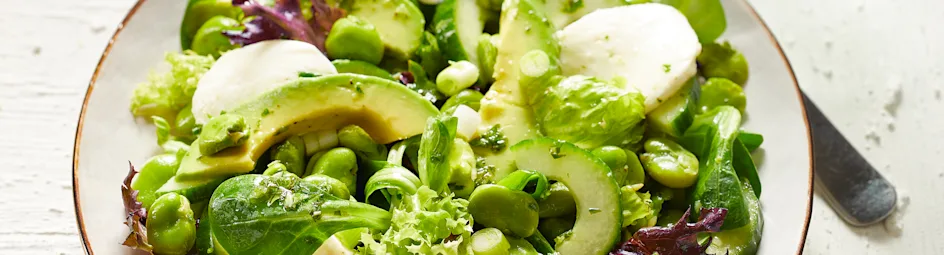 Tuinbonensalade met mozzarella en kruidendressing
