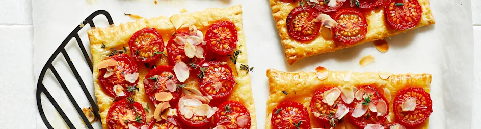 Tomatentaartjes met honing en tijm