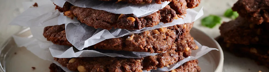 Zoute chocoladekoekjes met hazelnoten