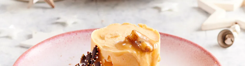 Pompoen-ijstaartjes met butterscotchsaus