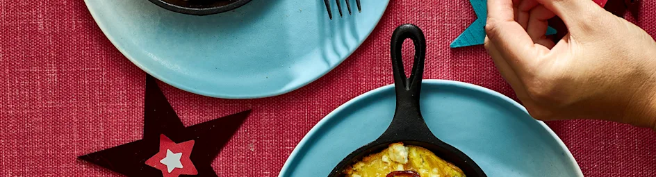 Aardappeltortilla met geitenkaas en gekaramelliseerde ui