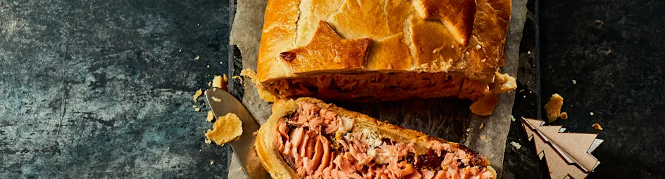 Zalm en croûte met geitenkaas en tomaat