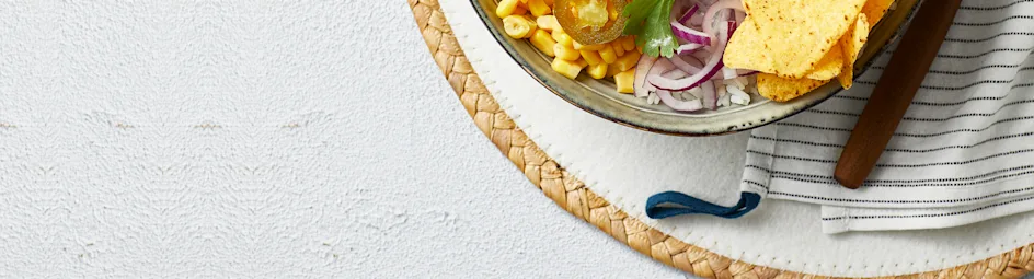 Burrito-bowl met gehakt en avocado