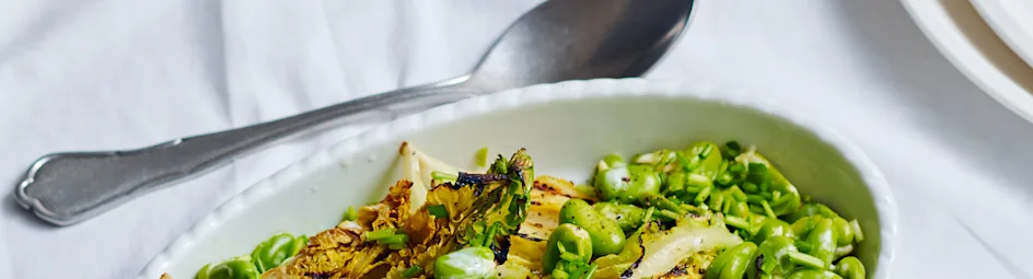 Gestoofde tuinbonen met little gem