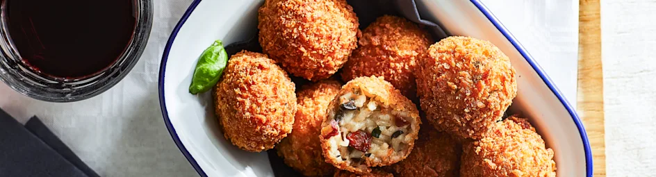 Arancini met tapenade