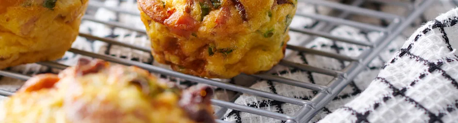 Mini-frittata met rauwe ham en tomaat
