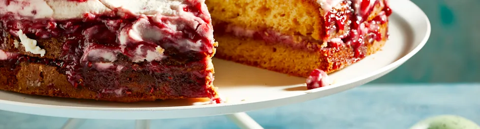 Vanilletaart met mascarpone en frambozenvulling