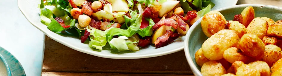 Andijviesalade met appel en spekjes