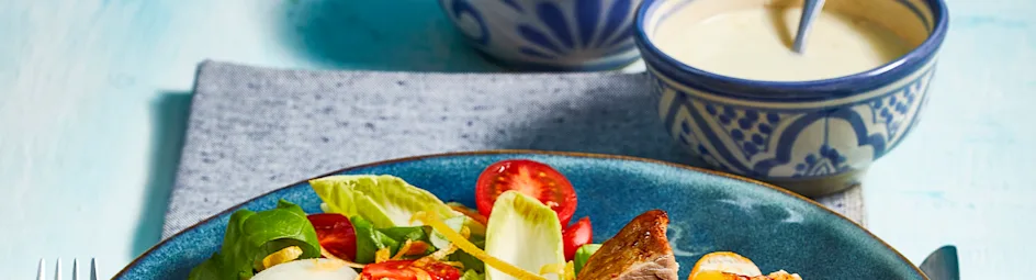 Varkenshaas gevuld met perzik en wittewijnsaus