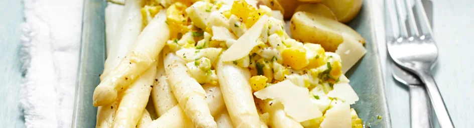 Vlaamse asperges met parmezaan