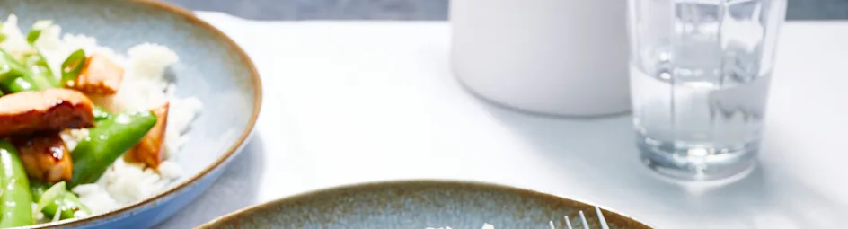 Zalm teppanyaki met sugarsnaps