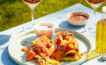 Gepofte zoete aardappel en paprika