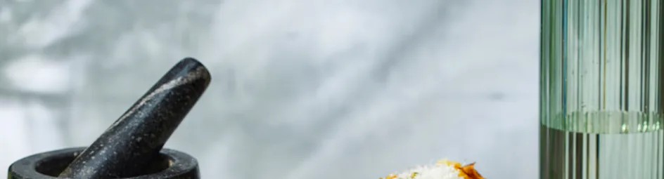 Gepofte aardappel met rozemarijn-kaastopping