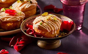 Amandelcakejes met kardemom