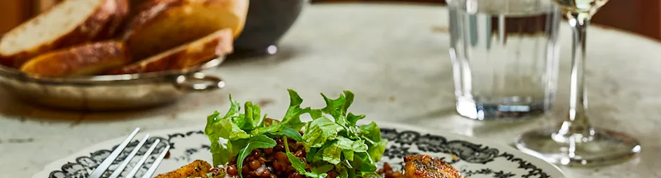 Linzensalade met geitenkaas en frambozen-vinaigrette