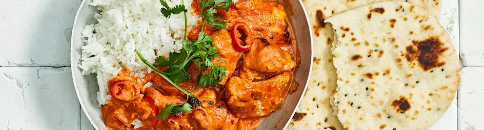 Kip tikka masala met rijst en naan