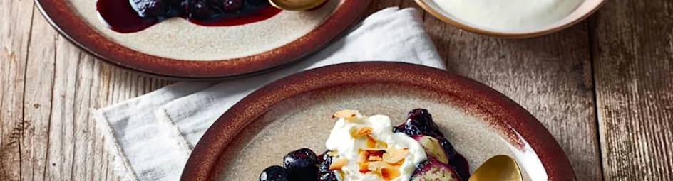 Bessendessert met knoedels