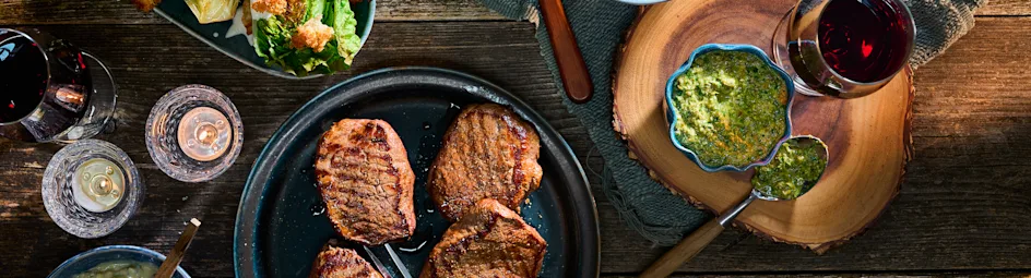 Gegrilde little gem met croutons en caesardressing