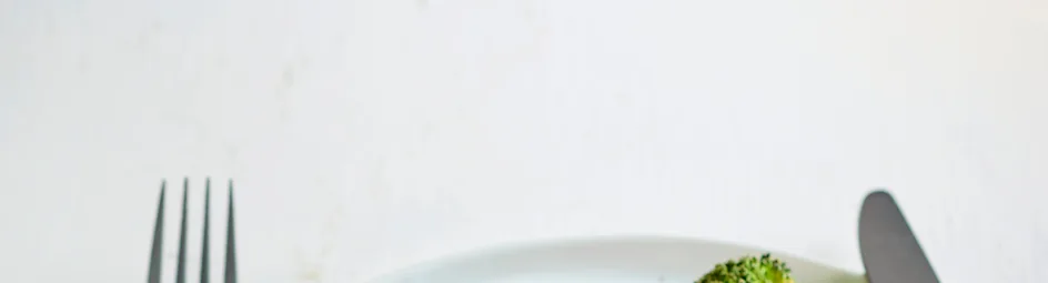 Biefstuk met zoete aardappelpuree, broccoli en chimichurri